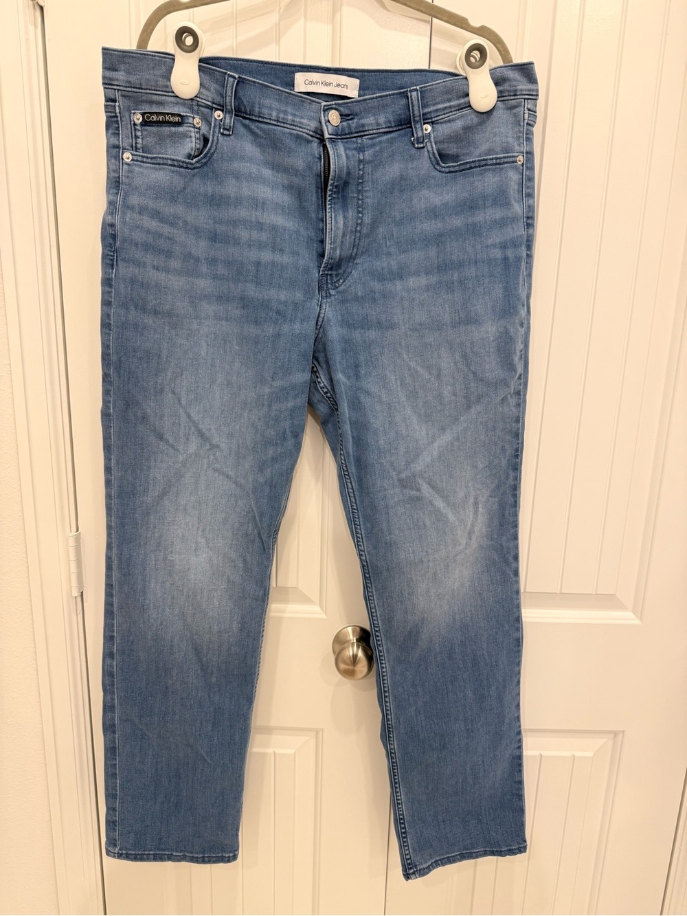 Calvin Klein Jeans Men’s Straight-Leg Jeans